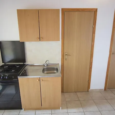 Rapak 12779e Apartment Gdinj